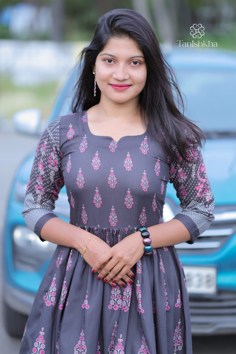 Royal Mughal Grace – Dark Ash – view 2