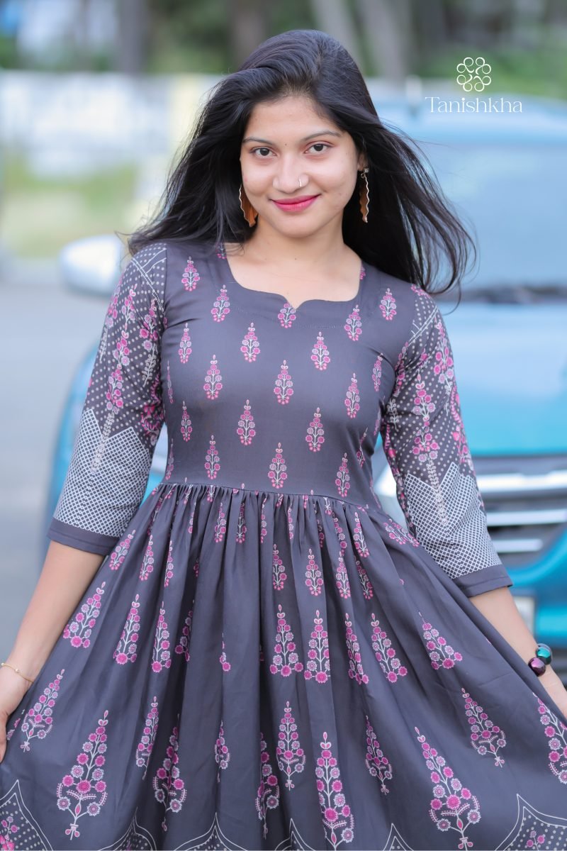 Royal Mughal Grace – Dark Ash – view 3